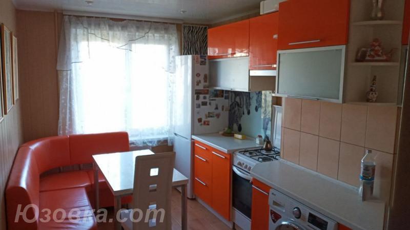 2-комн. квартира, 68 м², вторичка, 8/9 эт., ДОНЕЦК