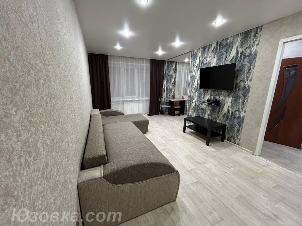 2-комн. квартира, 61м², с мебелью, 2/5 эт., ДОНЕЦК