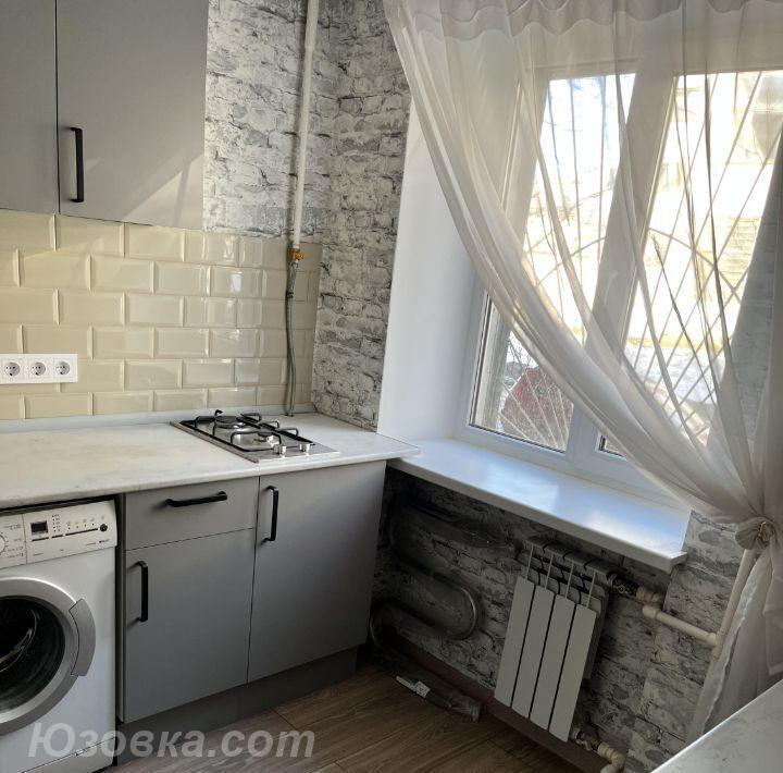 2-комн. квартира, 46м², с мебелью, 1/5 эт., ДОНЕЦК
