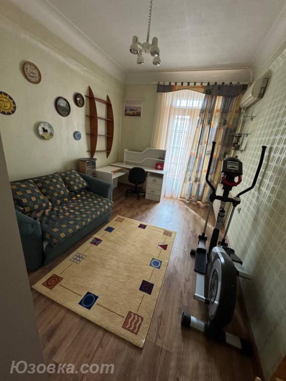 3-комн. квартира, 70 м², вторичка, 2/5 эт.