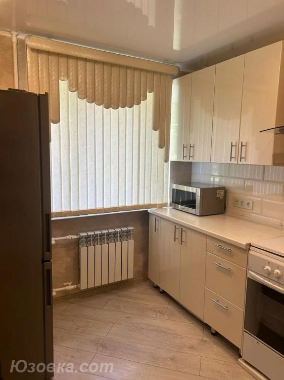 1-комн. квартира, 48м², с мебелью, 3/5 эт.