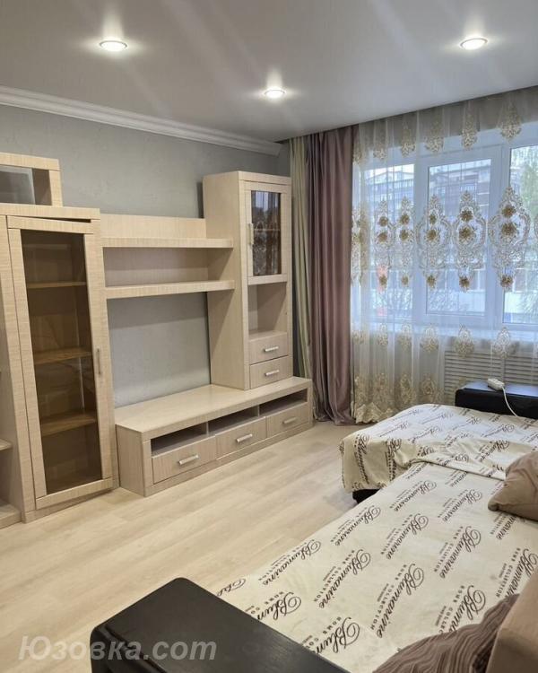 2-комн. квартира, 50м², с мебелью, 2/5 эт., ДОНЕЦК