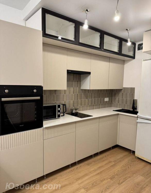 2-комн. квартира, 50м², с мебелью, 4/15 эт., ДОНЕЦК