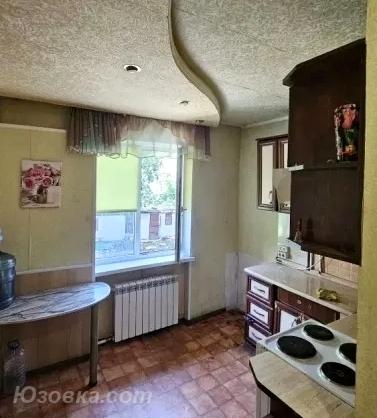 2-комн. квартира, 40 м², вторичка, 2/2 эт., ДОНЕЦК