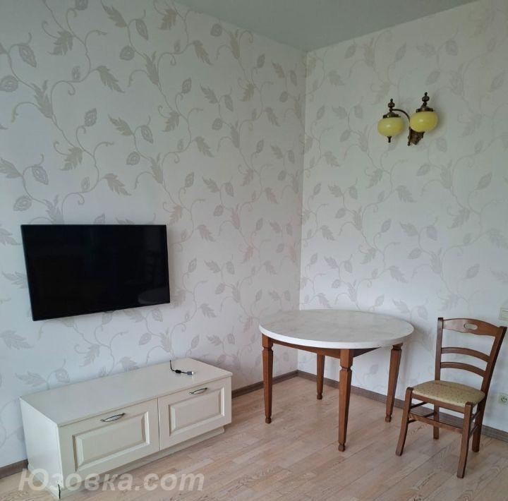 2-комн. квартира, 47м², с мебелью, 4/10 эт., ДОНЕЦК
