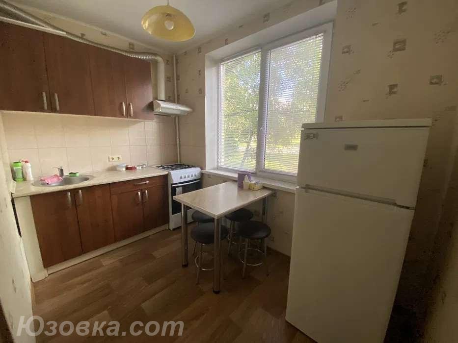 2-комн. квартира, 47м², с мебелью, 4/9 эт., ДОНЕЦК