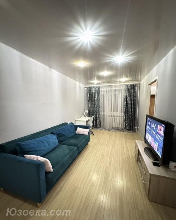 2-комн. квартира, 54м², с мебелью, 2/9 эт., ДОНЕЦК