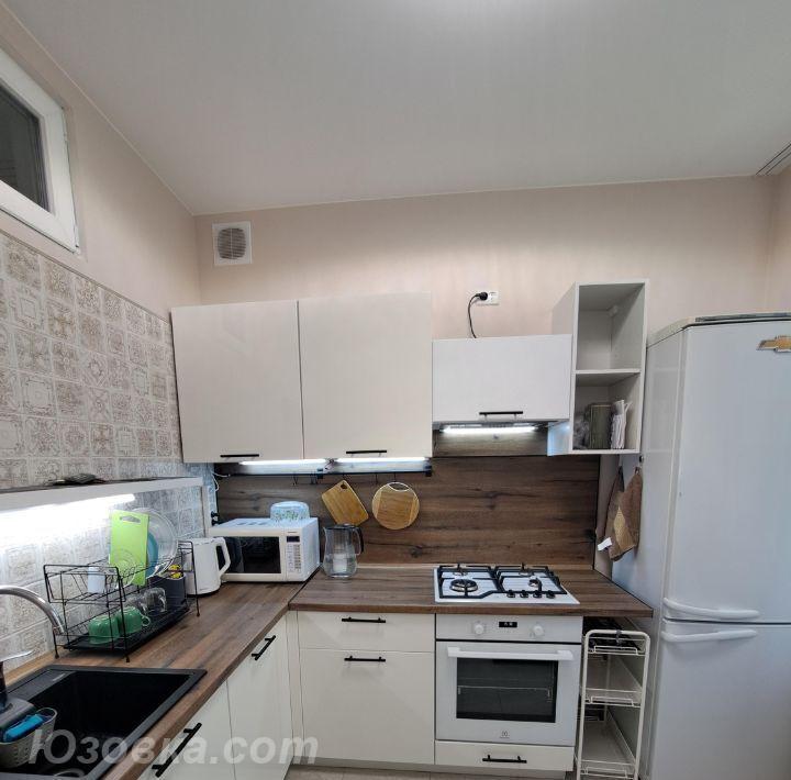 2-комн. квартира, 52м², с мебелью, 2/9 эт., ДОНЕЦК