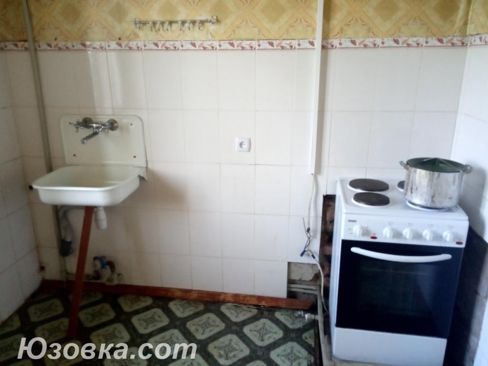 2-комн. квартира, 50м², мебель частично, 2/2 эт., ДОНЕЦК
