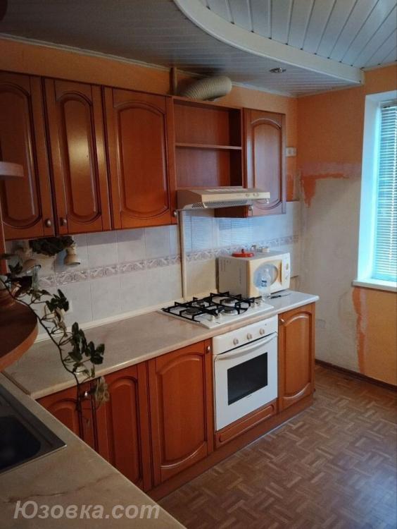 3-комн. квартира, 63 м², вторичка, 7/9 эт., ДОНЕЦК