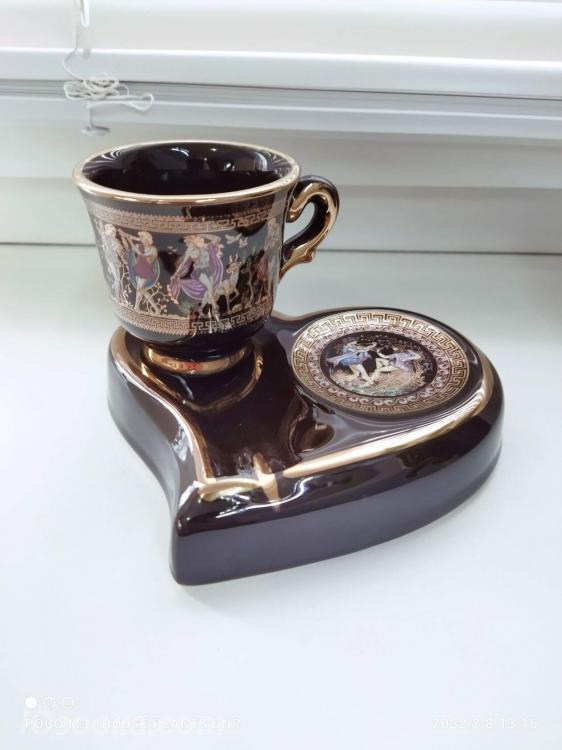 Коллекционная чашка для кофе на подставке, Макеевка