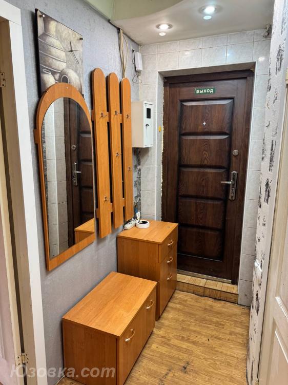 3-комн. квартира, 57 м², вторичка, 1/5 эт., ДОНЕЦК