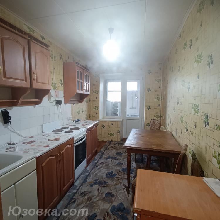 4-комн. квартира, 80м², с мебелью, 3/10 эт., ЛУГАНСК
