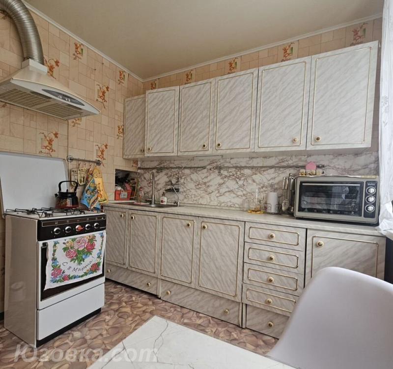 1-комн. квартира, 36м², с мебелью, 3/5 эт., ДОНЕЦК