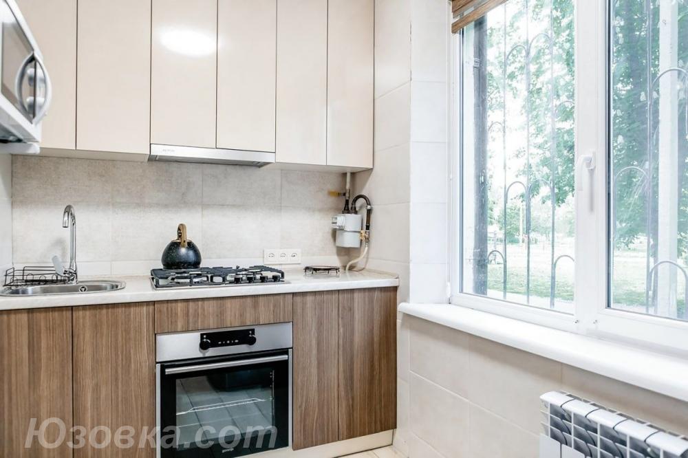 2-комн. квартира, 49м², с мебелью, 3/10 эт., ДОНЕЦК