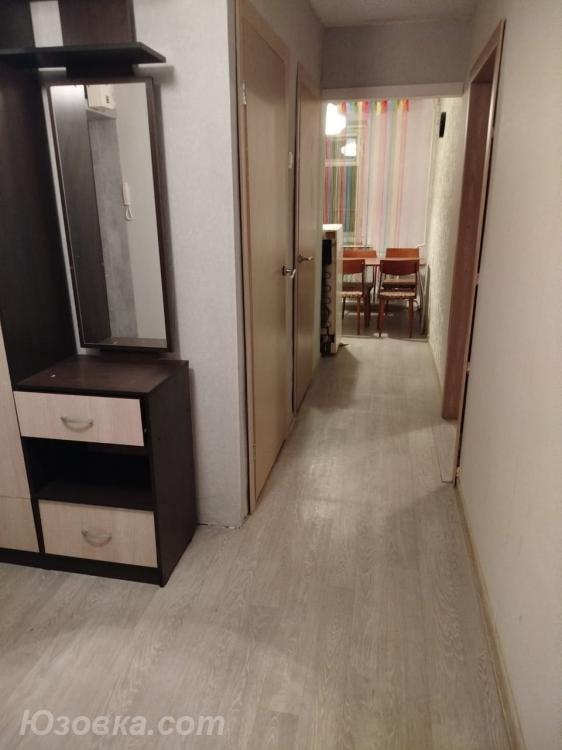 2-комн. квартира, 56м², с мебелью, 2/5 эт., ДОНЕЦК