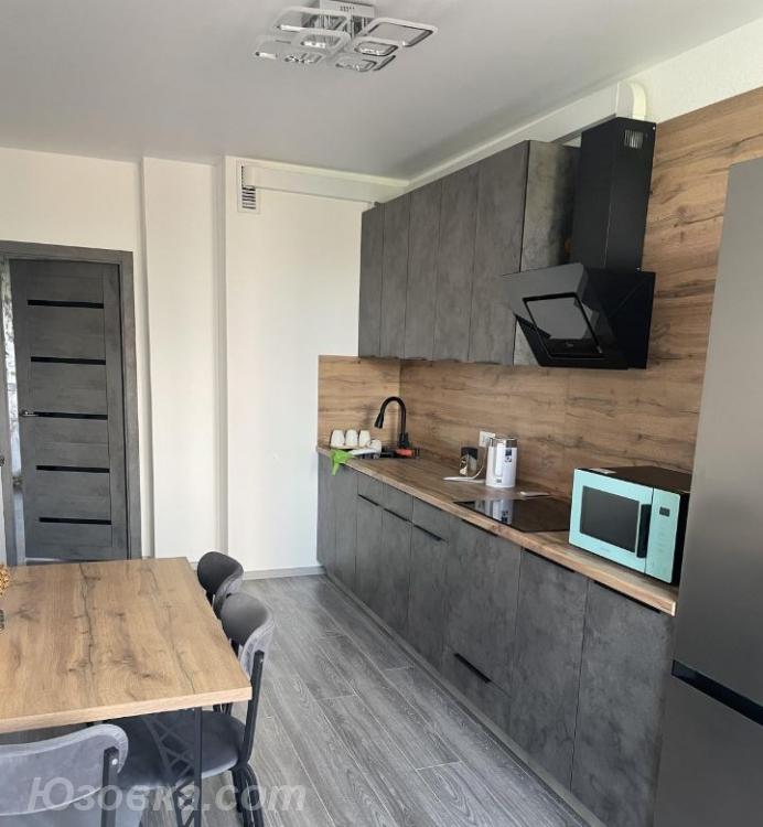 1-комн. квартира, 47м², с мебелью, 5/5 эт., ДОНЕЦК