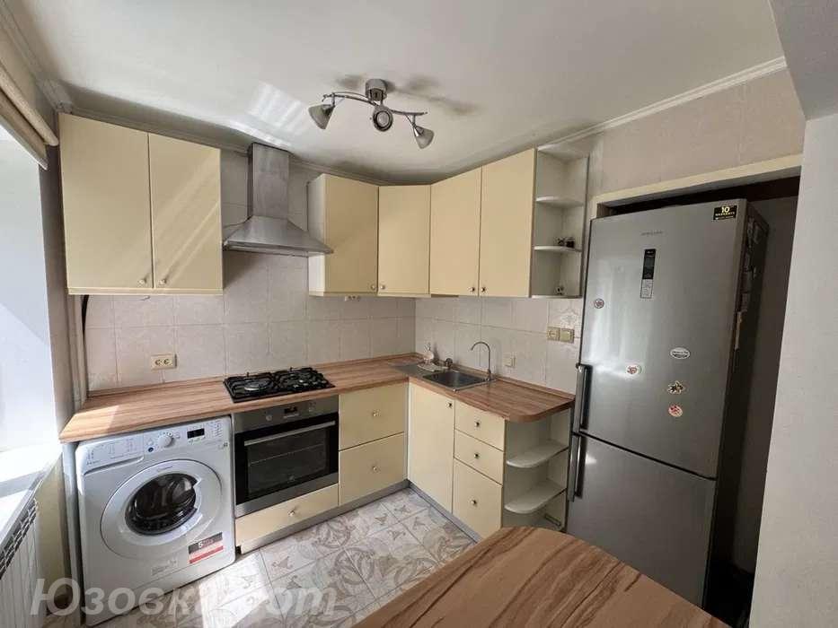 2-комн. квартира, 46м², с мебелью, 1/5 эт., ДОНЕЦК