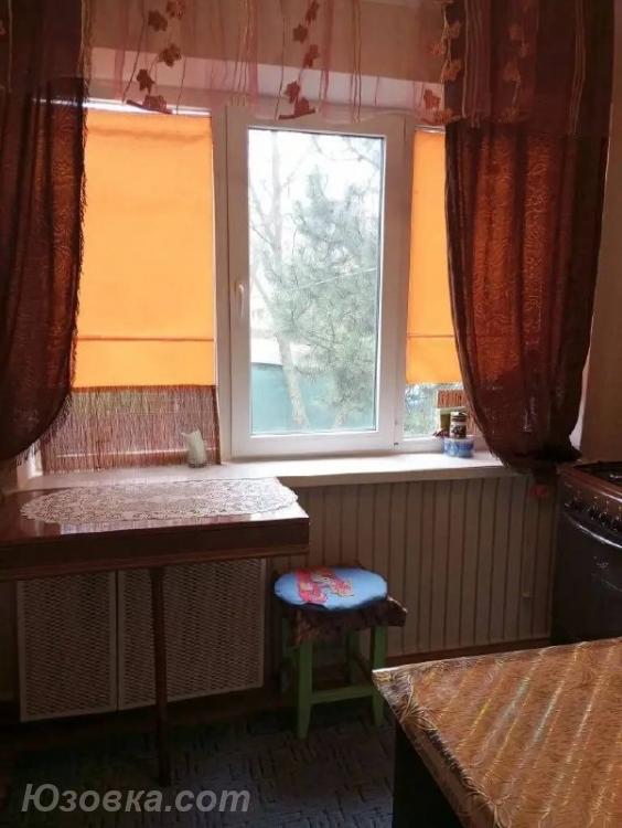 1-комн. квартира, 30м², мебель частично, 2/5 эт.