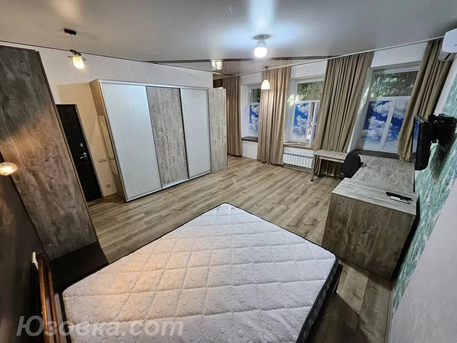 2-комн. квартира, 48м², с мебелью, 3/9 эт., ДОНЕЦК