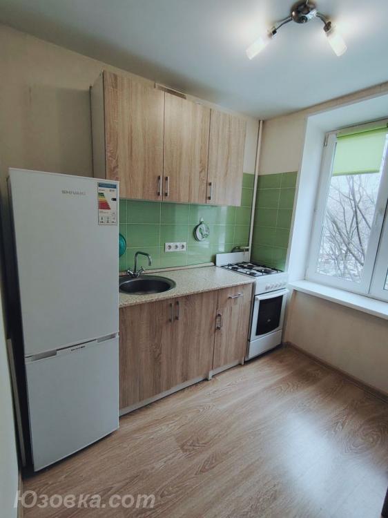 1-комн. квартира, 42м², с мебелью, 4/9 эт., ДОНЕЦК