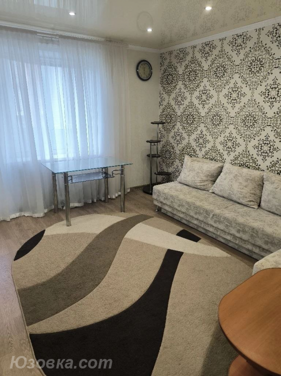 2-комн. квартира, 54 м², вторичка, 7/9 эт., ДОНЕЦК