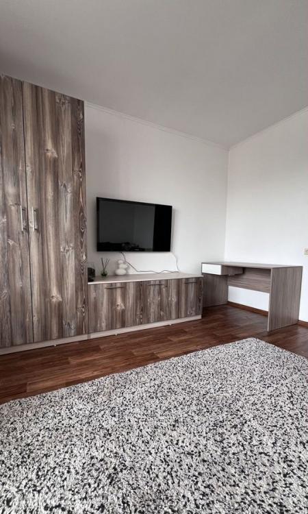 2-комн. квартира, 48м², с мебелью, 2/9 эт., ДОНЕЦК