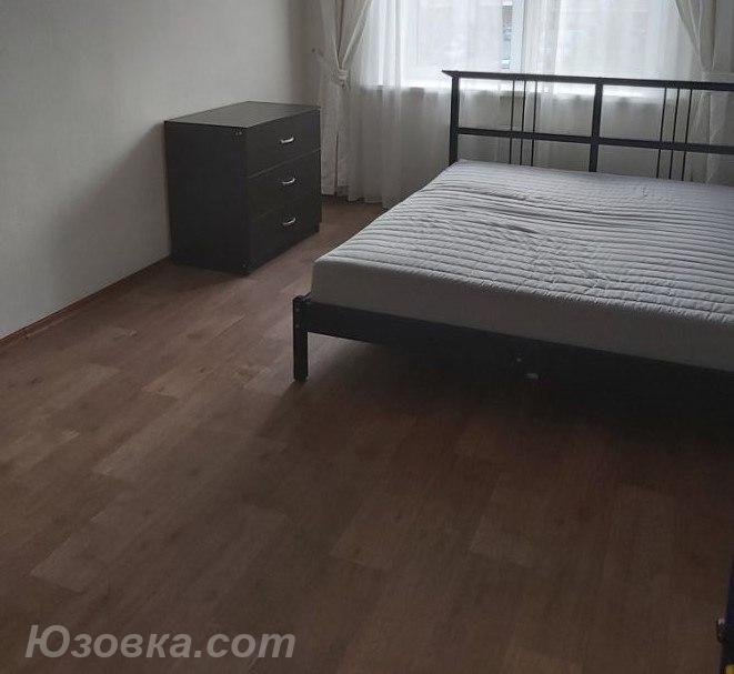 2-комн. квартира, 54м², с мебелью, 3/9 эт., ДОНЕЦК