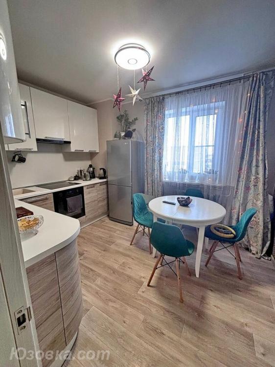 2-комн. квартира, 65м², с мебелью, 8/9 эт., ДОНЕЦК