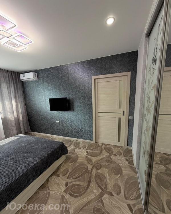 2-комн. квартира, 46м², с мебелью, 4/5 эт., ДОНЕЦК
