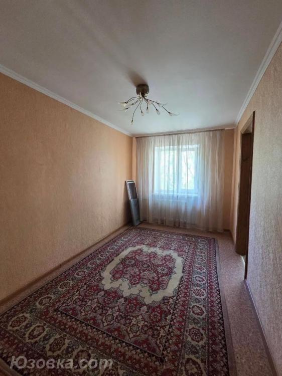 3-комн. квартира, 56 м², вторичка, 3/5 эт., ДОНЕЦК