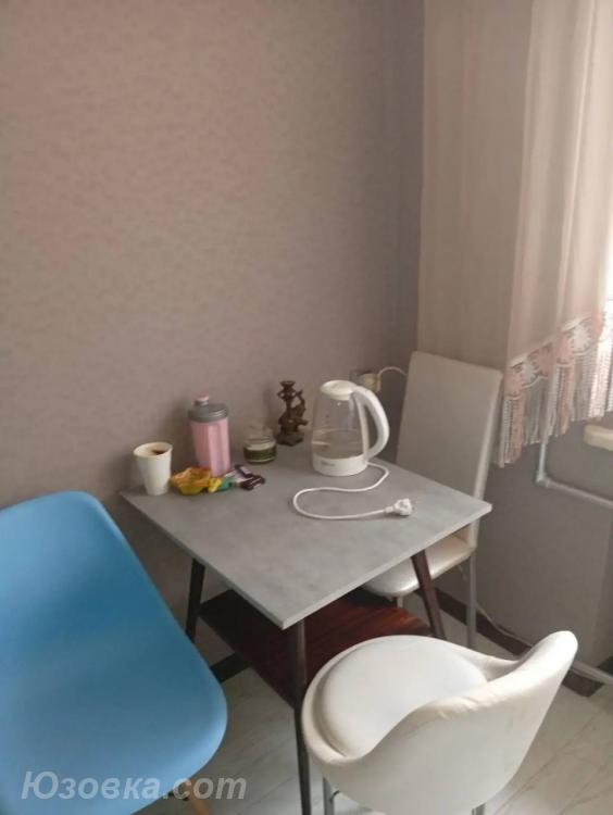 3-комн. квартира, 58 м², вторичка, 4/4 эт.
