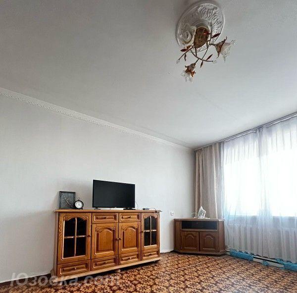 2-комн. квартира, 48м², с мебелью, 3/9 эт., ДОНЕЦК