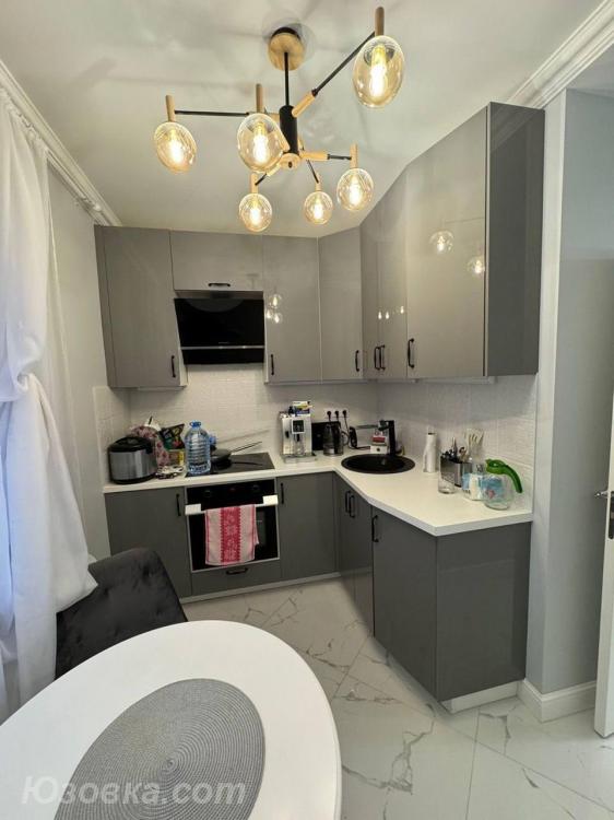 3-комн. квартира, 65м², с мебелью, 4/9 эт., ДОНЕЦК