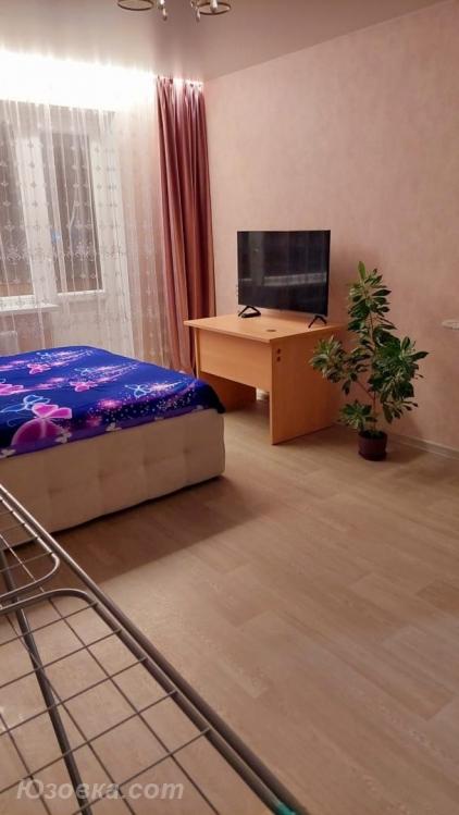 1-комн. квартира, 38м², с мебелью, 2/5 эт., ДОНЕЦК
