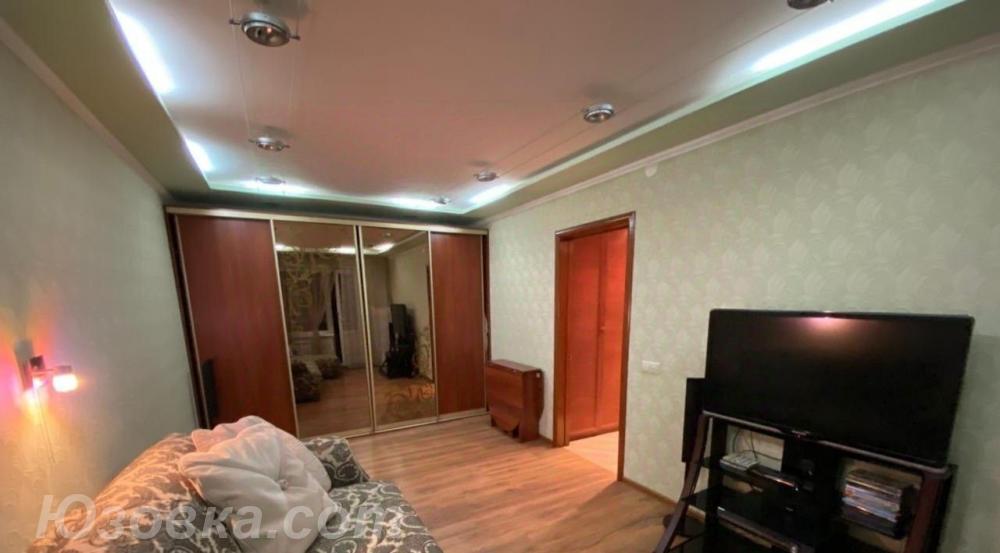 2-комн. квартира, 48м², с мебелью, 3/9 эт., ДОНЕЦК