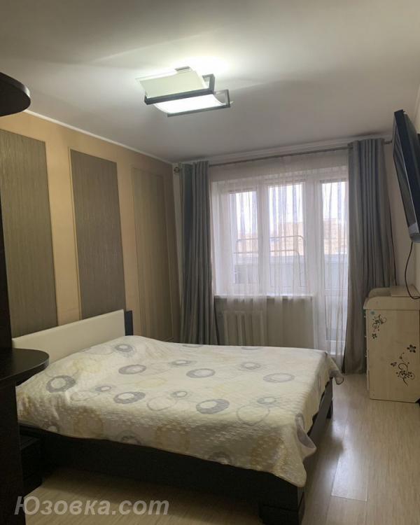 2-комн. квартира, 56м², с мебелью, 10/24 эт., ДОНЕЦК