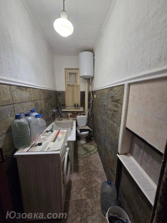 2-комн. квартира, 54м², с мебелью, 2/2 эт., ДОНЕЦК