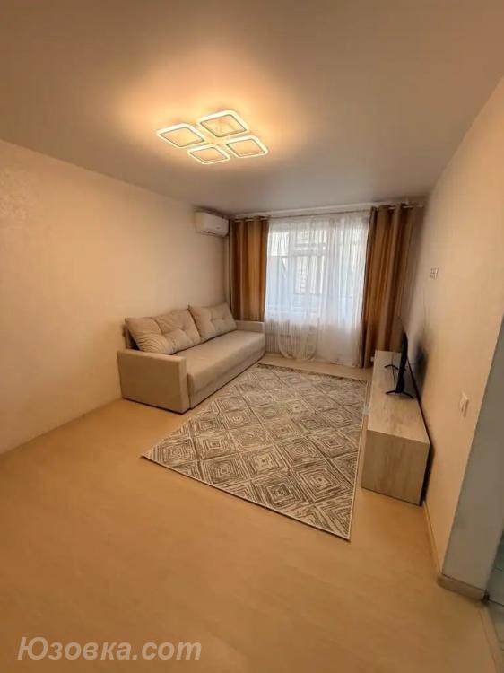 2-комн. квартира, 53м², с мебелью, 4/9 эт., ДОНЕЦК