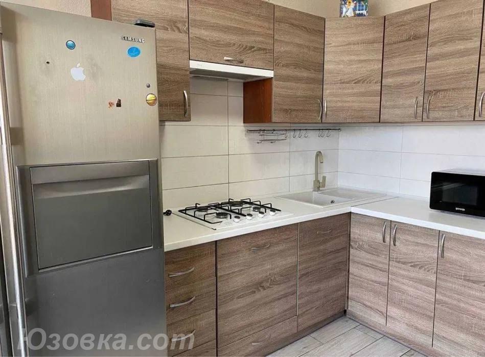 2-комн. квартира, 43м², с мебелью, 4/9 эт., ДОНЕЦК