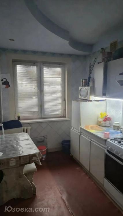 3-комн. квартира, 69 м², вторичка, 7/9 эт., ДОНЕЦК