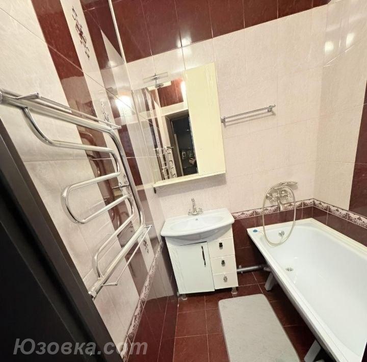 2-комн. квартира, 46м², с мебелью, 4/5 эт., ДОНЕЦК