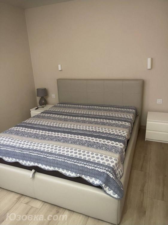3-комн. квартира, 72м², с мебелью, 4/9 эт., ДОНЕЦК