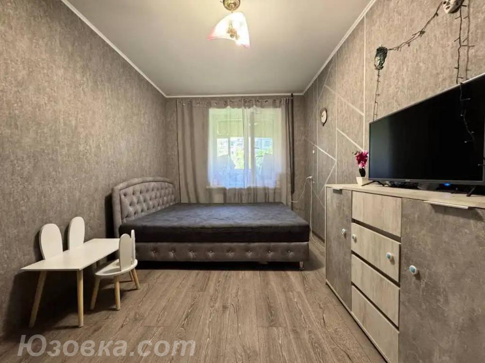 2-комн. квартира, 49м², с мебелью, 3/9 эт., ДОНЕЦК