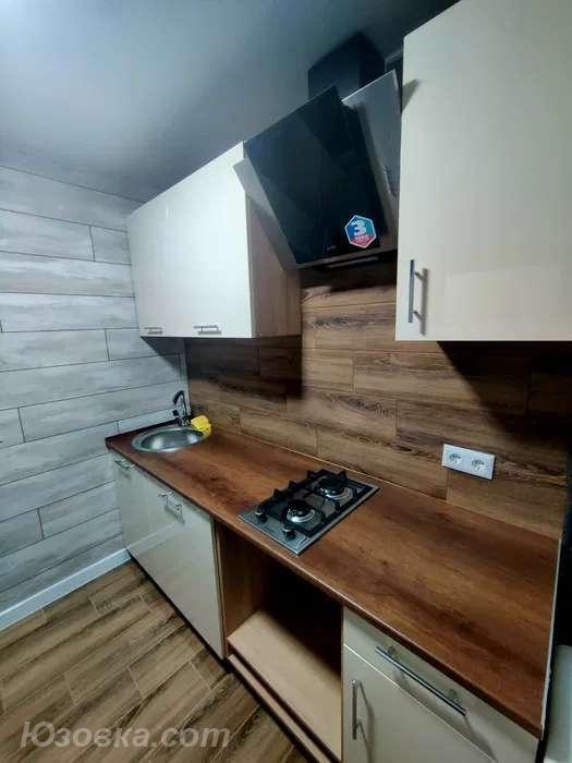 2-комн. квартира, 50м², с мебелью, 2/9 эт., ДОНЕЦК