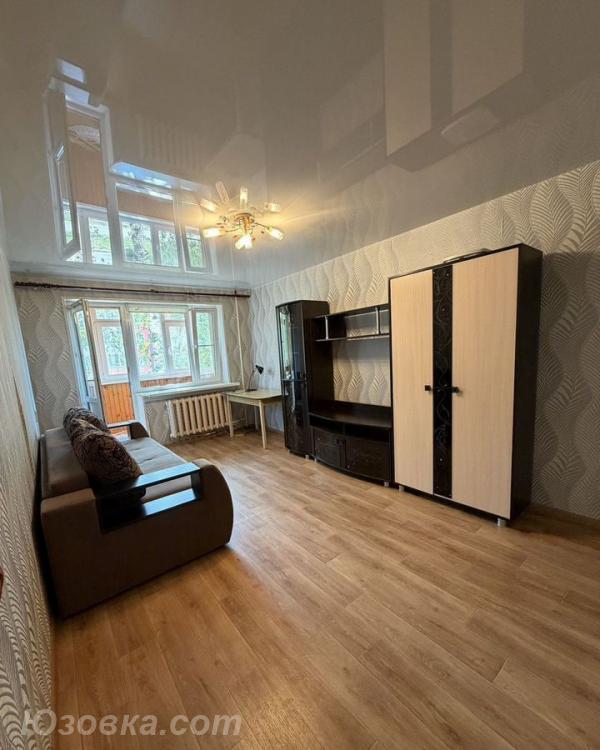2-комн. квартира, 56м², с мебелью, 3/9 эт., ДОНЕЦК