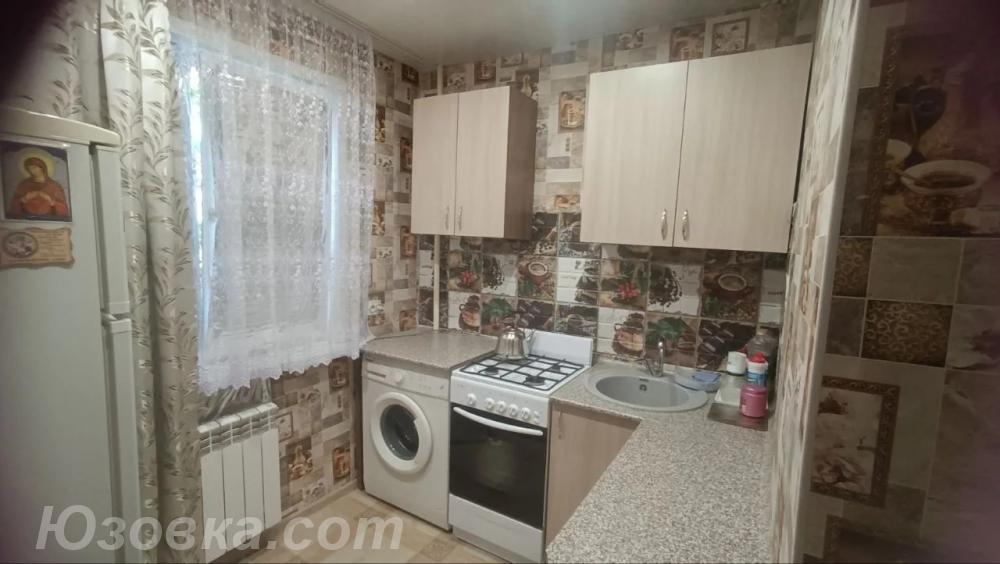 1-комн. квартира, 32 м², вторичка, 2/5 эт., ДОНЕЦК