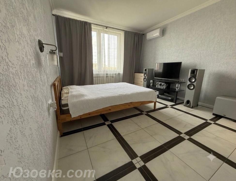 1-комн. квартира, 40м², с мебелью, 1/9 эт.