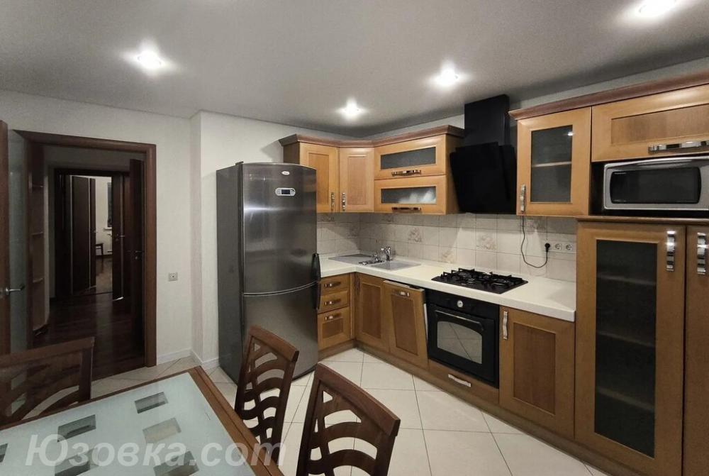 2-комн. квартира, 58м², с мебелью, 3/10 эт., ДОНЕЦК