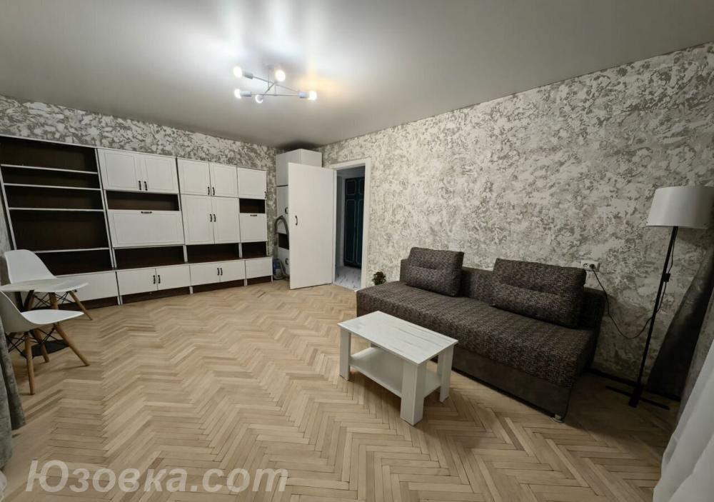 3-комн. квартира, 72м², с мебелью, 3/9 эт., ДОНЕЦК